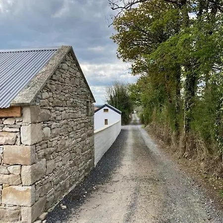 Toms Cottage Longford Exterior photo